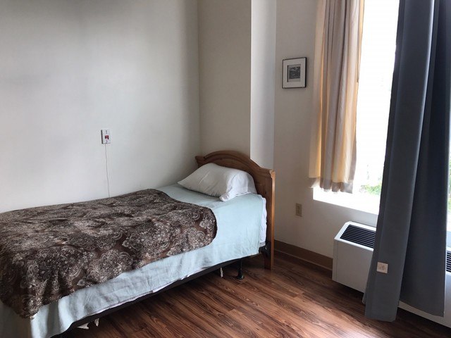 Emerson House - Assisted Living Home photo 10 in Portland, OR